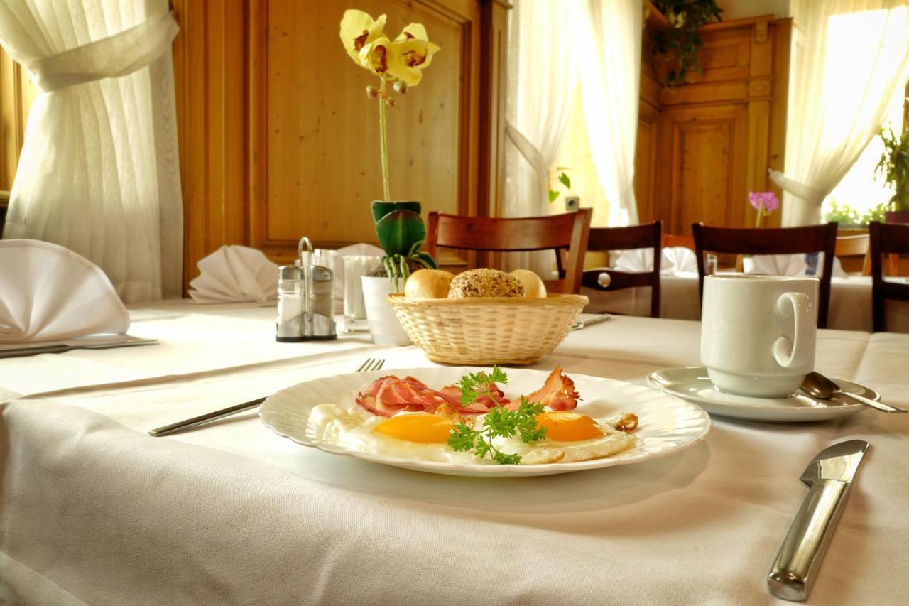 Hotel Krone Friesenheim  Exterior photo